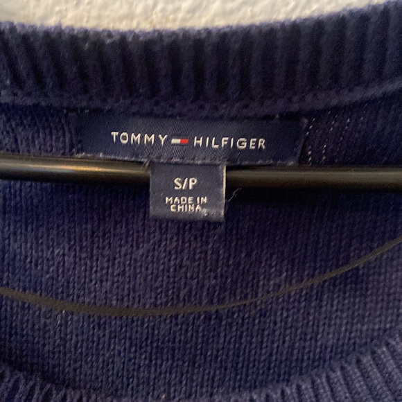 Tommy Hilfiger anchor sweater size small - Picture 3 of 5